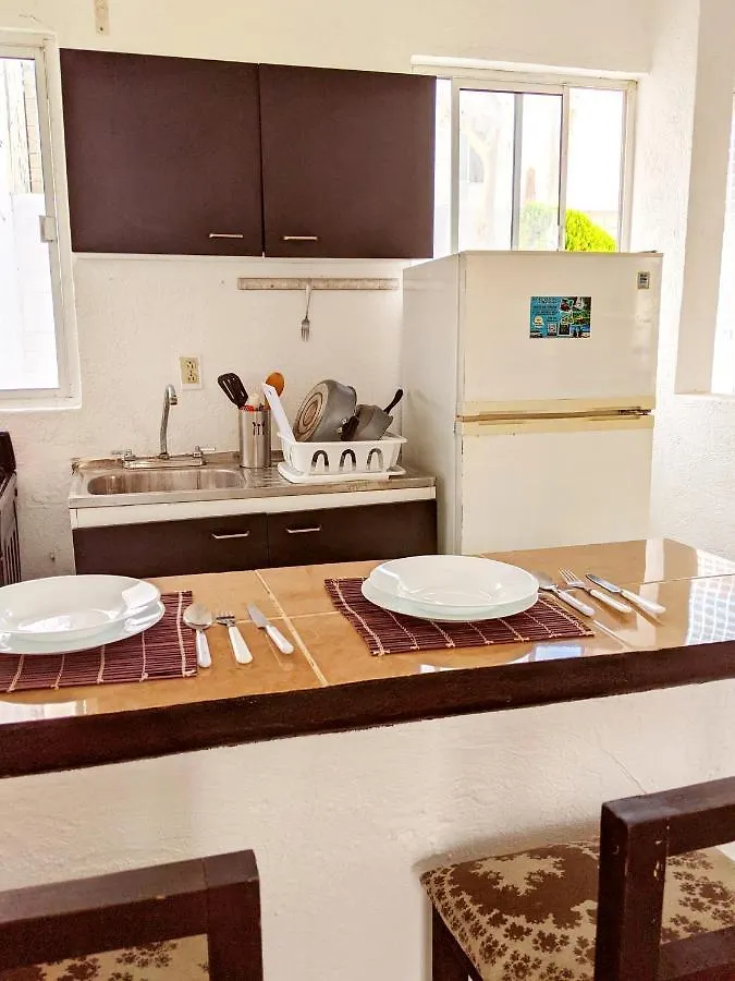 Cuarto Privado, Hamacas, Nuevo Jacuzzi Rooftop Cancun Homestay