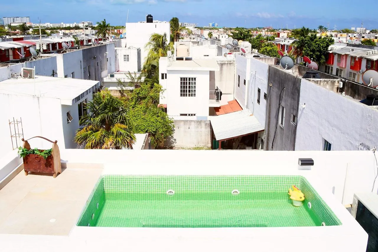 Homestay Cuarto Privado, Hamacas, Nuevo Jacuzzi Rooftop Cancun