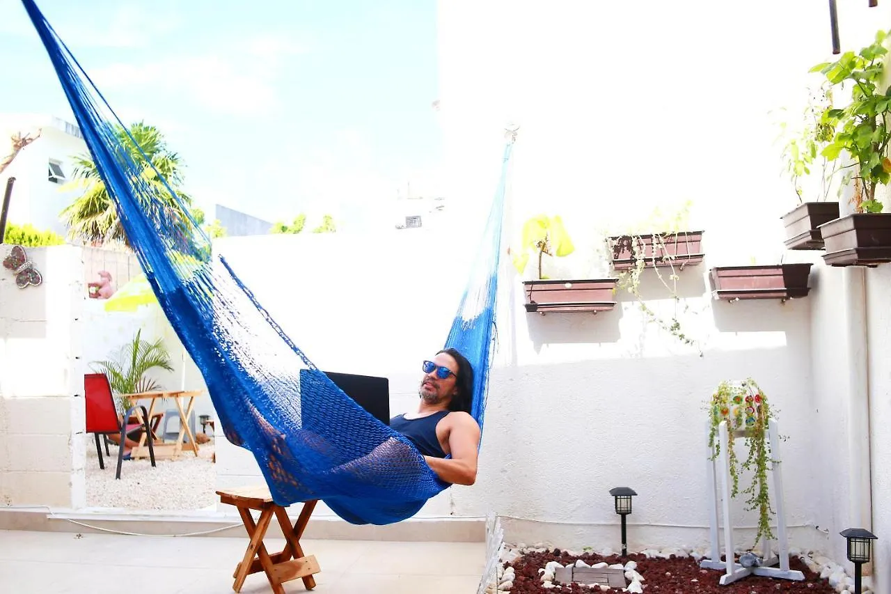Cuarto Privado, Hamacas, Nuevo Jacuzzi Rooftop Cancun Mexico
