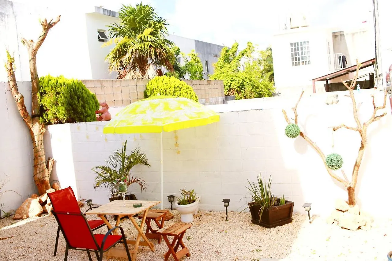 Cuarto Privado, Hamacas, Nuevo Jacuzzi Rooftop Cancun Homestay
